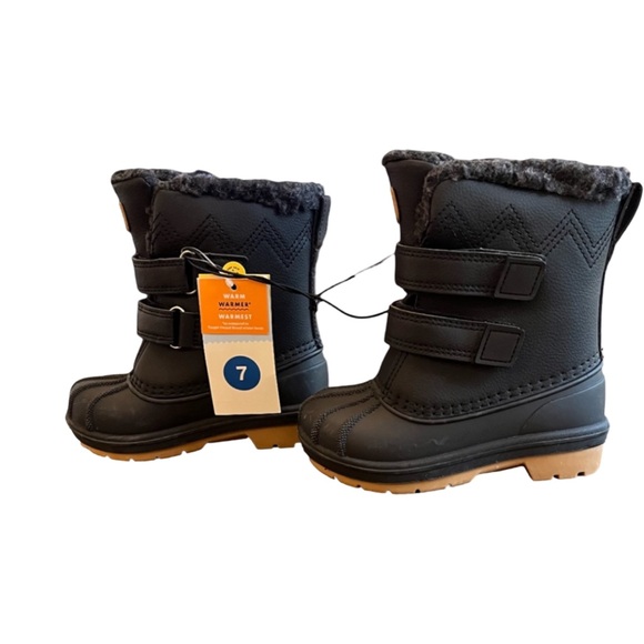 Boys Denver waterproof snow boots by Cat & Jack. - Picture 2 of 7